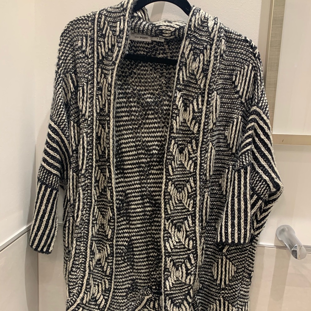 Blu Pepper Patterned Cardigan